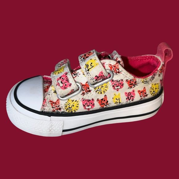 Infant Girls' Converse Chuck Taylor All Star Jungle Cat Print 2V Sneakers Size 3 - Picture 6 of 6